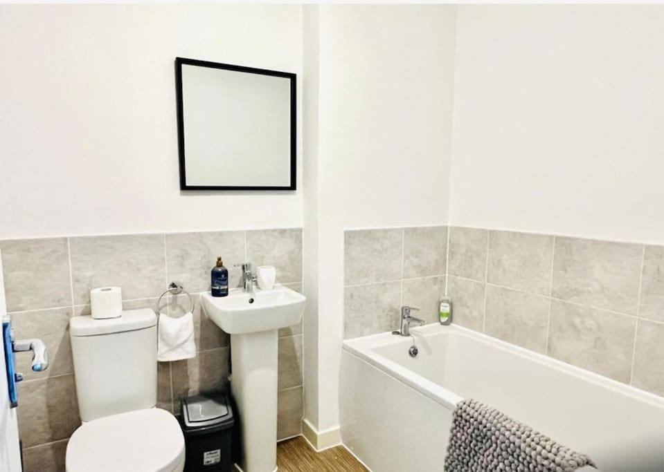 Ashford Retreat - Luxury Home With Double Parking Экстерьер фото