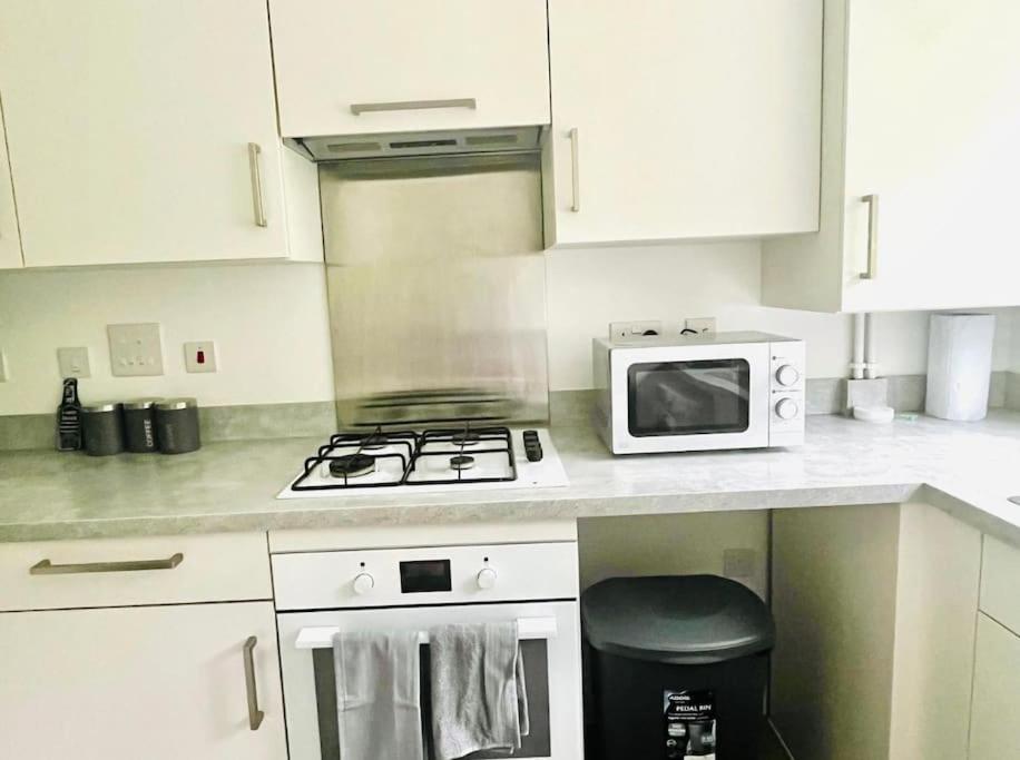 Ashford Retreat - Luxury Home With Double Parking Экстерьер фото